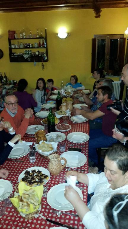 Azienda Agrituristica Risveglio Naturale 바레세 리구레 외부 사진