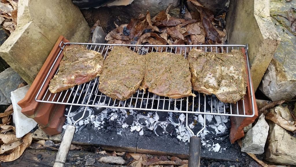 Azienda Agrituristica Risveglio Naturale 바레세 리구레 외부 사진