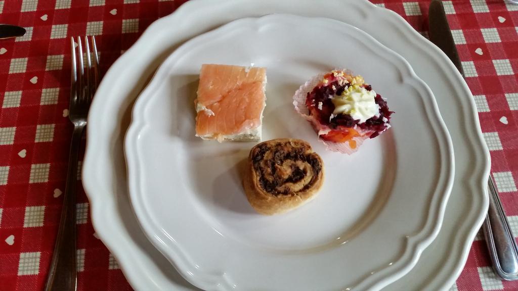 Azienda Agrituristica Risveglio Naturale 바레세 리구레 외부 사진