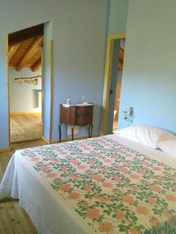 Azienda Agrituristica Risveglio Naturale 바레세 리구레 객실 사진