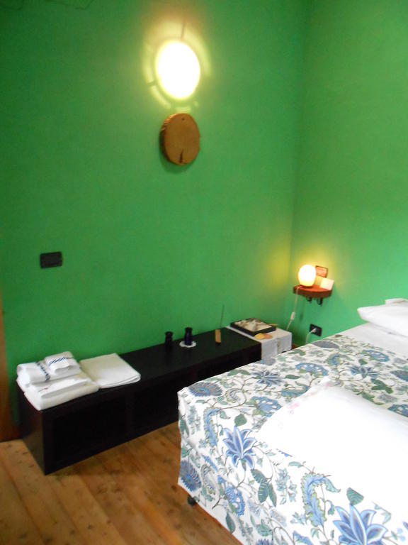 Azienda Agrituristica Risveglio Naturale 바레세 리구레 객실 사진