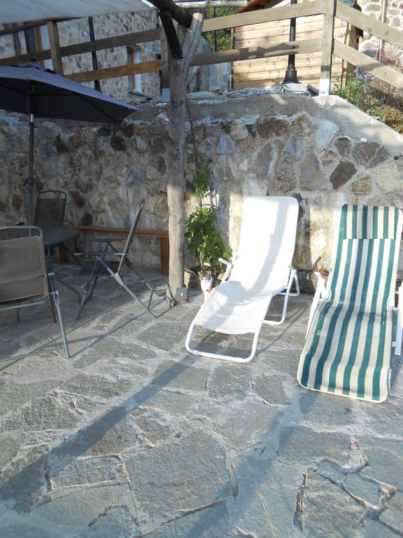 Azienda Agrituristica Risveglio Naturale 바레세 리구레 외부 사진