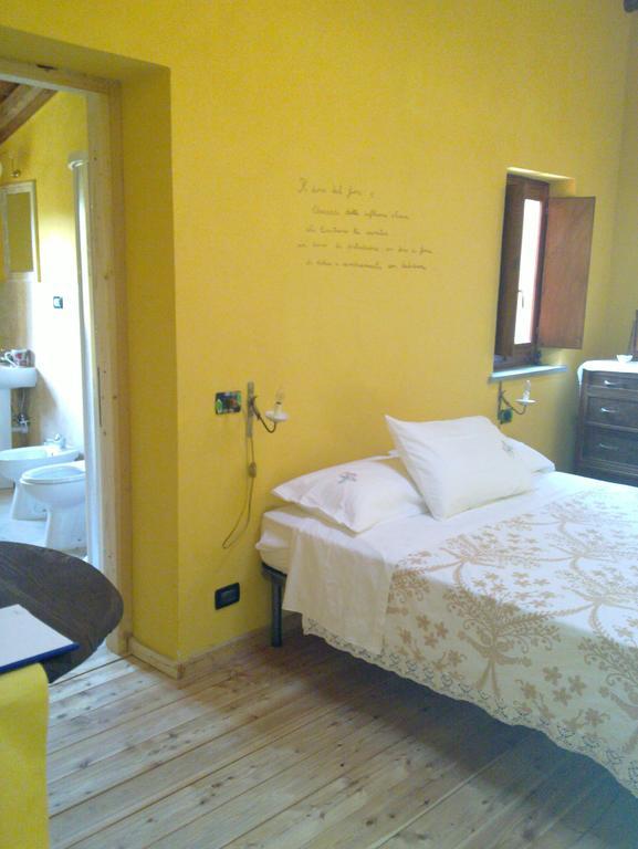 Azienda Agrituristica Risveglio Naturale 바레세 리구레 객실 사진